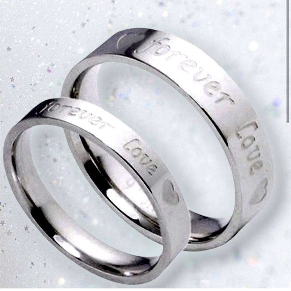 “Forever Love” Engraved Ring Set